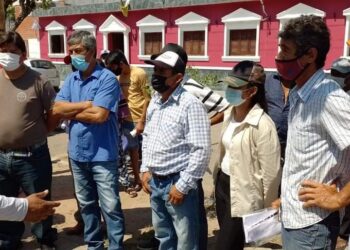 Entrega de semillas a pequeños y medianos productores de Fraile Pintado