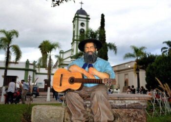 El Carmen honra al Cantor «Jorge Cafrune»