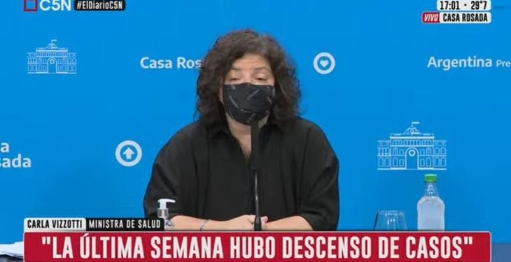 Vizzotti dijo que descienden los contagios de Covid y que el 86% de la población está vacunada