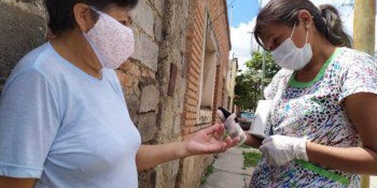 Por día más de dos mil pesonas reciben el alta médica por coronavirus