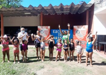 San Pedro: la escuela de natación participó con más de veinte nadadores de diferentes categorías este fin de semana