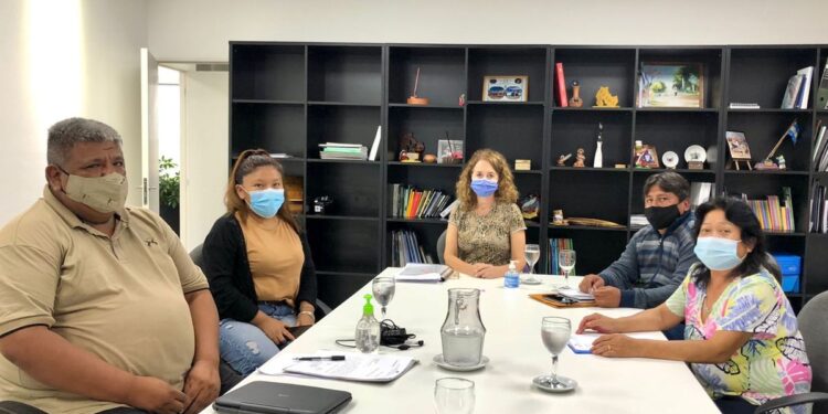 Autoridades de Calilegua y Cangrejillos, abordaron demandas educativas en Provincia