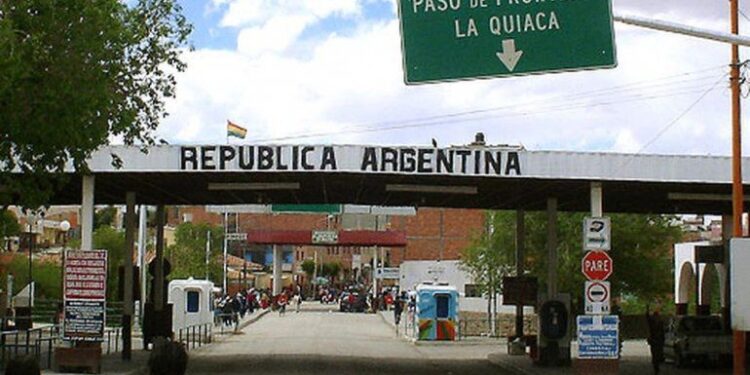 Autorizan tránsito por La Quiaca y Jama a turistas.
