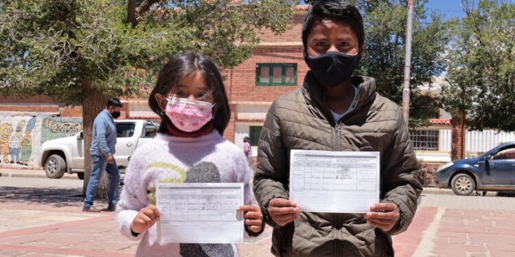 La vacunación pediátrica es segura y brinda alta protección