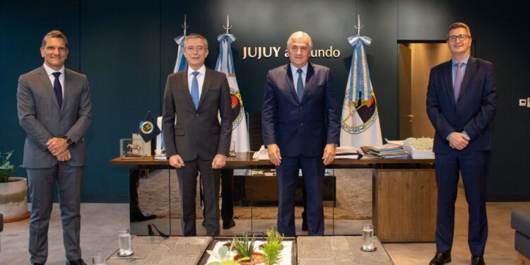 El Gobernador Morales recibió al gerente de Gasnor y a los grupos propietarios
