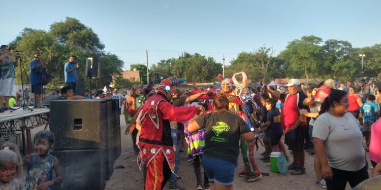 San Pedro desató la fiesta con el «Carnaval de Ablande»