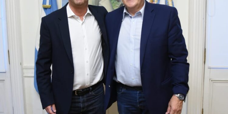 Gerardo Morales lideró una serie de actividades de perfil político en Rosario