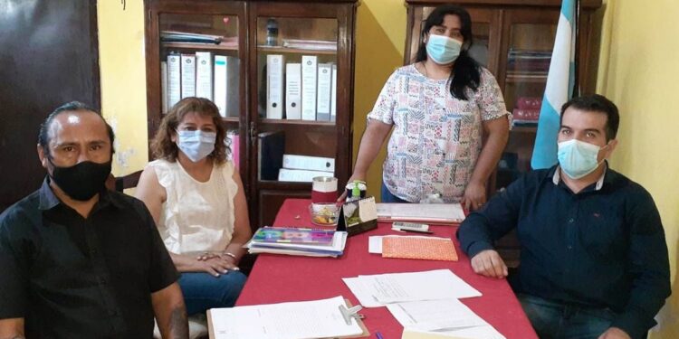 Nuevas autoridades de El Piquete y Arrayanal articulan acciones conjuntas con equipo de Programas Alimentarios