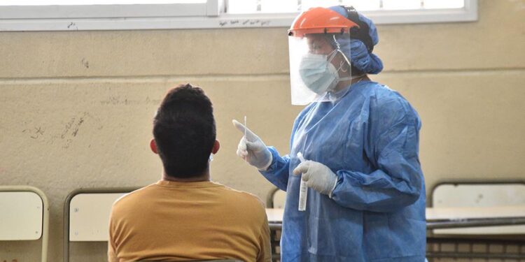 61 nuevos casos de Covid-19 y 3 fallecidos por la enfermedad en el inicio de semana