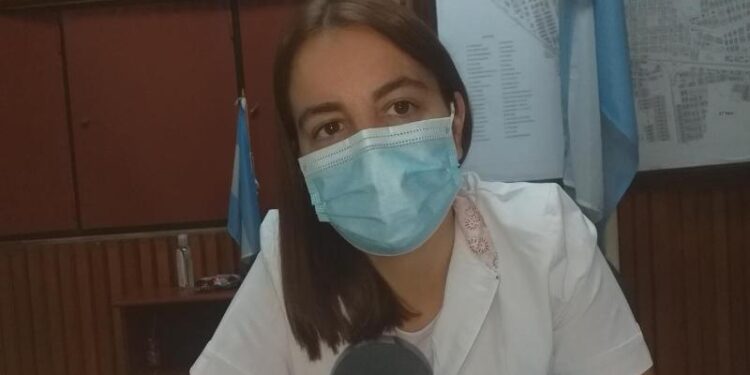 Vechetti: “queremos desmitificar que si se vacunan no se puede beber alcohol”