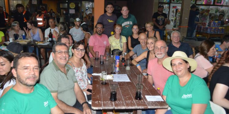 Los Corsos de San de San Pedro con brillo, alegría y muchas familias