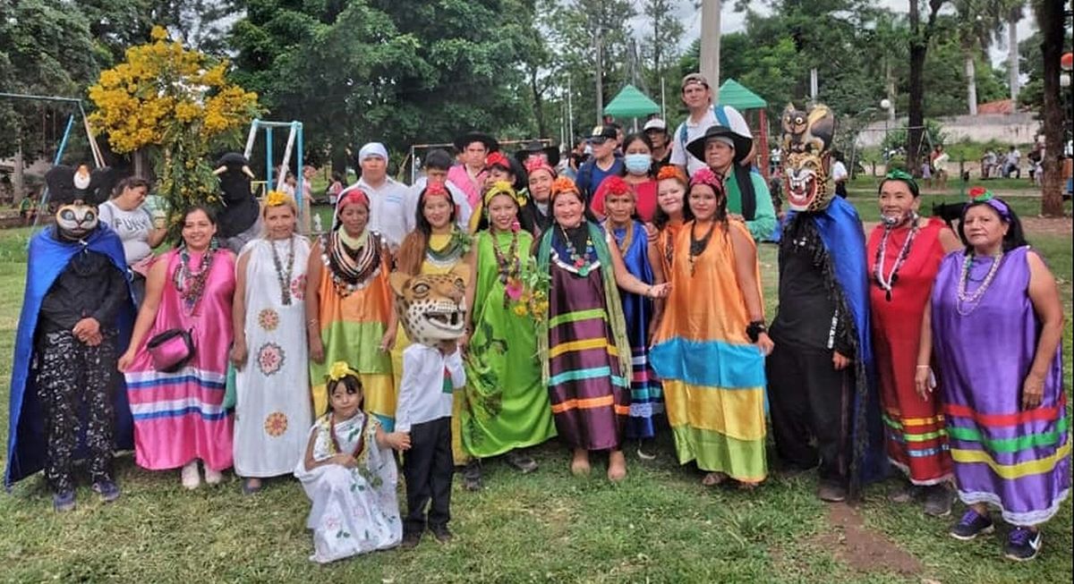 Asociación Cultural Mandu'arã - MIERCOLES EN GUARANI LUISÕ LUISÓN Ojekuaáva  avei Lobisón ramo de la Plata jerérupi, ha'e kuimba'e iñe'ẽngái pyréva,  arakue ha'e kuimba'eicha oiko, ha katu oñemoambuévo ojogua peteĩ jagua hũ