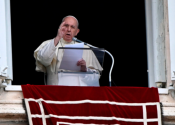 Francisco afirmó que la mutilación genital femenina «humilla la dignidad de la mujer»