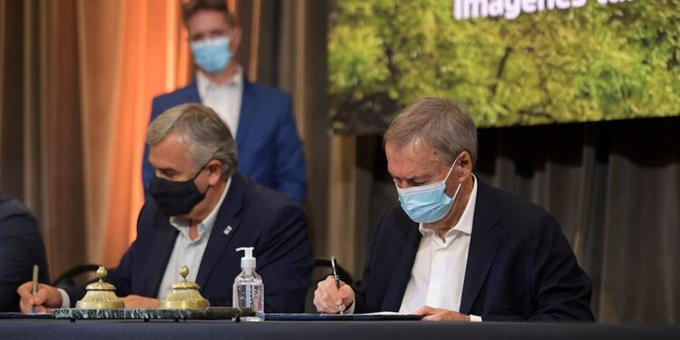 Morales y Schiaretti impulsan el desarrollo turístico de Jujuy y Córdoba