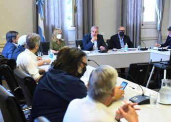 Arrancó la paritaria docente nacional: los gremios piden que los salarios le ganen a la inflación