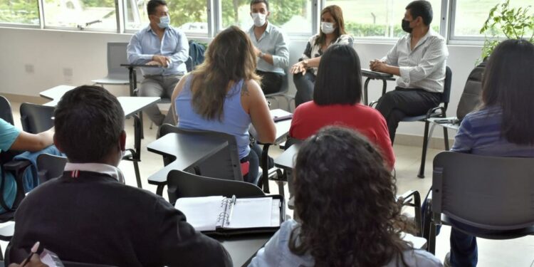 Catua gestiona el mejoramiento en el servicio de transporte para el traslado de docentes