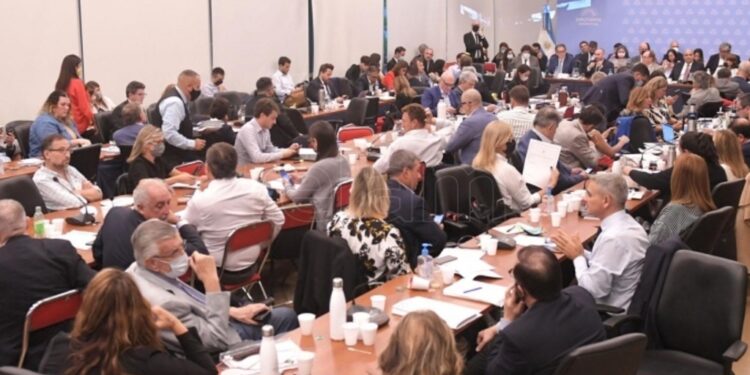 El acuerdo con el FMI obtuvo dictamen y se debatirá este jueves en la Cámara de Diputados