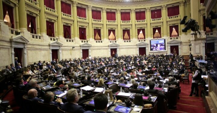 Argentina: el acuerdo con el FMI recibe respaldo de la Cámara de Diputados y pasa al Senado