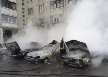 Rusia invade Ucrania: un enorme convoy ruso se dirige a Kiev mientras se intensifican los ataques sobre Járkiv y Jersón