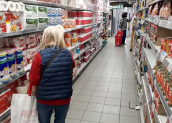 Fuerte impacto de la inflación sobre la pobreza: canasta básica alimentaria se disparó 9% en febrero