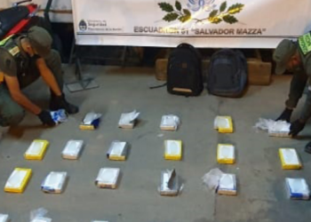 Abandonan dos mochilas que contenían más de 27 kilos de cocaína