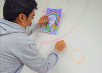 Mural conmemorativo en el mes de la mujer