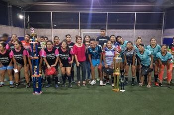 Entrega de Premios del Torneo de Fútbol Femenino «La Gambeta F7» en Perico