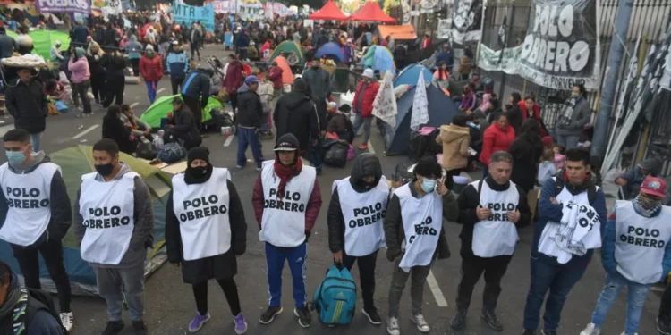 No hubo acuerdo entre el Gobierno y los piqueteros: el miércoles habrá una movilización en todo el país