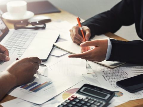 Amplían la convocatoria para cubrir cargos de Analista en Certificaciones y Redeterminaciones