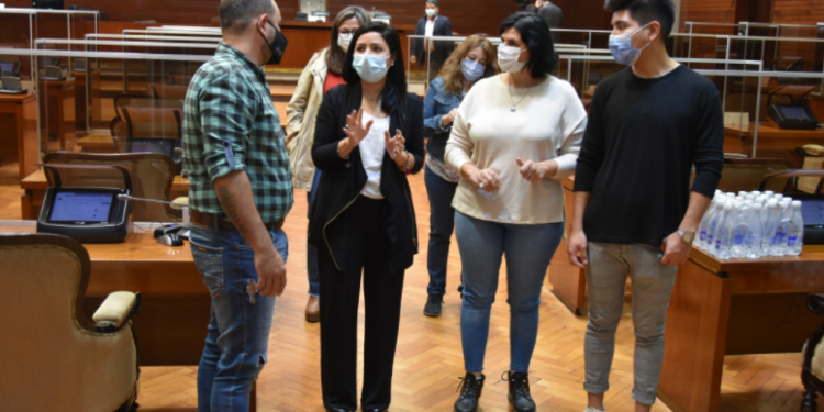 Instalarán pictogramas y sistema de lenguaje braille