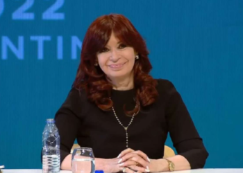 Cristina Kirchner tuiteó y arremetió contra Rosatti y los medios: “La casta de la que nadie habla”