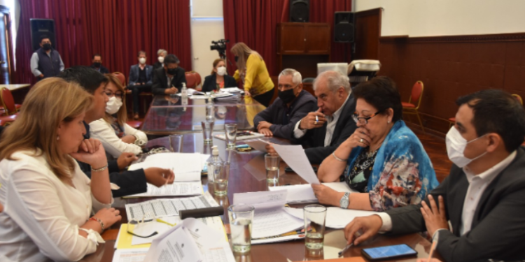 Se busca regularizar los proceso de las coorperadoras escolares