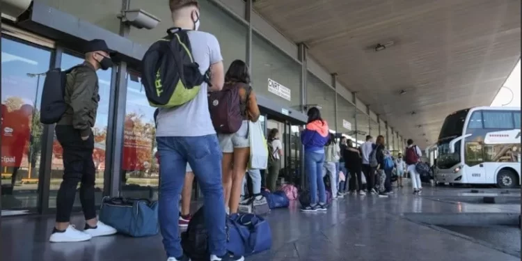Estudiantes y residentes jujeños en Córdoba ya cuentan con el 30% de descuento en transporte interprovincial