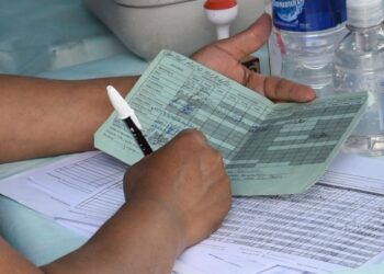 Cronograma de vacunación antigripal casa por casa en San Salvador