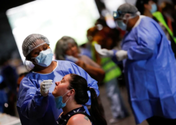 Suba de casos de COVID en Argentina: quiénes impulsan el actual aumento de contagios