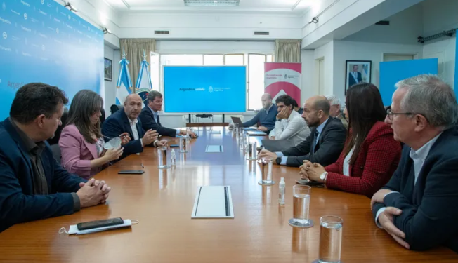 El Ministerio de Transporte transferirá $46 mil millones a las provincias durante 2022