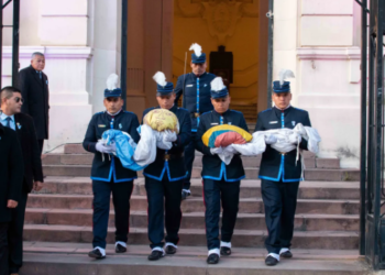 Iniciaron los festejos por el 212° Aniversario de la «Revolución de Mayo»