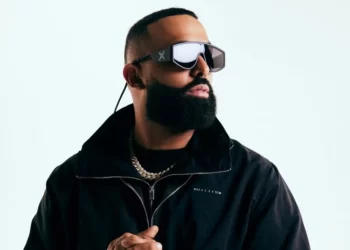 Eladio Carrión llegará a Argentina para hacer su muy esperado primer show en vivo