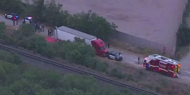 Tragedia, hallan a 46 inmigrantes muertos en Estados Unidos