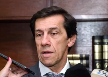 Hoy reanudan las conversaciones paritarias