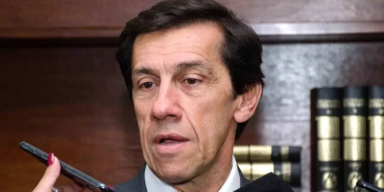 Hoy reanudan las conversaciones paritarias