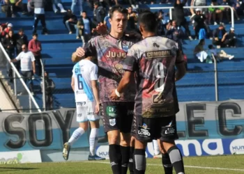 Gimnasia de Jujuy goleó a Temperley