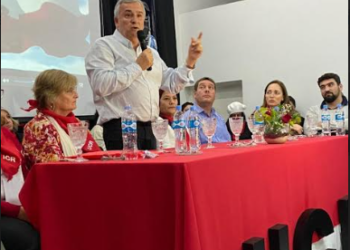 En Trelew, Morales aseguró que la UCR «tiene la responsabilidad de construir un futuro para el país que viene»