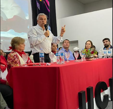 En Trelew, Morales aseguró que la UCR «tiene la responsabilidad de construir un futuro para el país que viene»