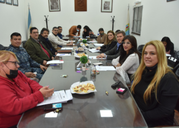 Mesa de diálogo por la tenencia responsable de animales potencialmente peligrosos