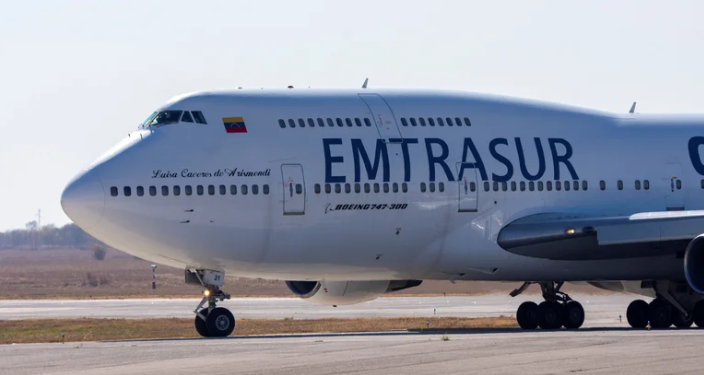 Las 24 preguntas clave para entender el caso del avión venezolano retenido en Ezeiza