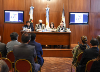 Presentaron la reimpresión del Libro «Vidas Paralelas»