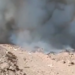Basural de ropa en el desierto de Atacama: se quemó todo en un incendio con un alto costo ambiental