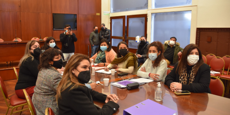 «Esto que tiene que ser una guerra declarada a todo tipo de consumo»