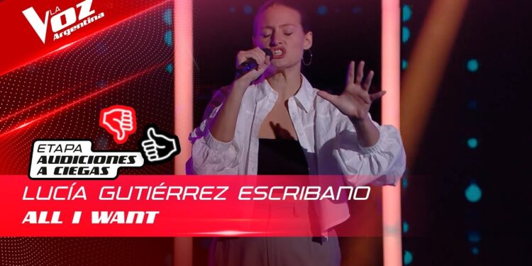 Se emocionó al final de la canción y conmovió al jurado